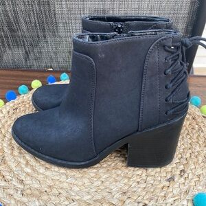 🍍SODA HEELED,SIDE ZIP ANKLE BOOT🍍SIZE 7.5🍍